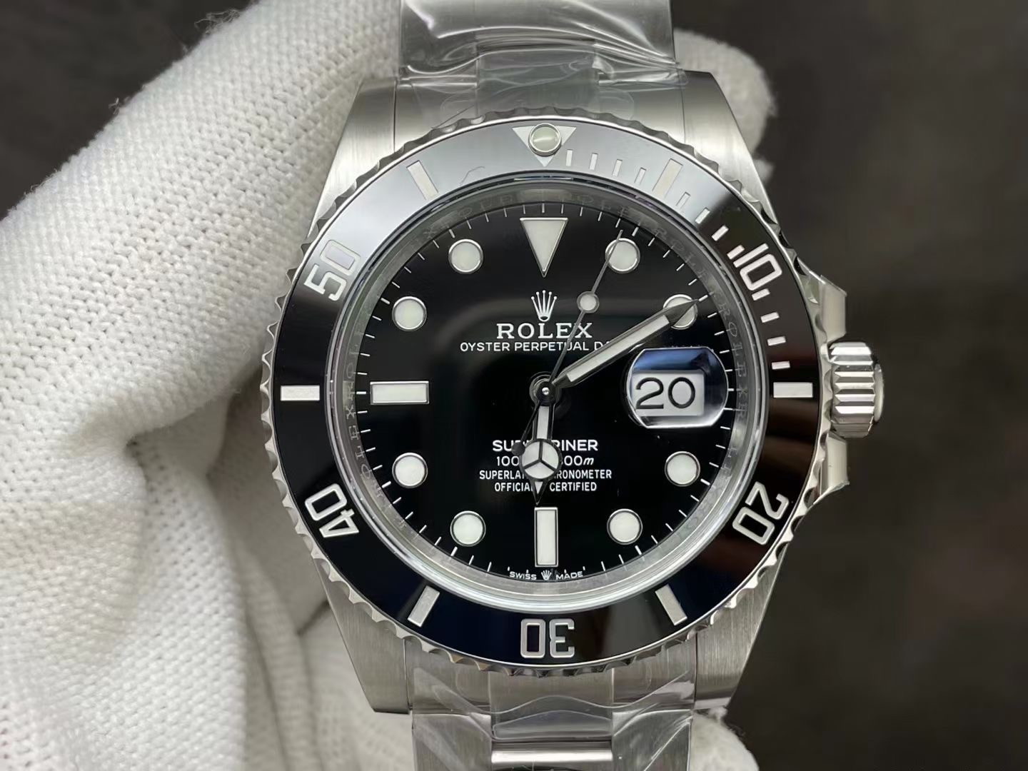 Rolex Submariner Date 41 Oyster Perpetual Oystersteel Cerachrom bezel insert in black ceramic black dial Oyster band Reference 126610LN 2 Rolex Submariner Date 41 Oyster Perpetual Oystersteel Cerachrom bezel insert in black ceramic black dial Oyster band Reference 126610LN - Image 2