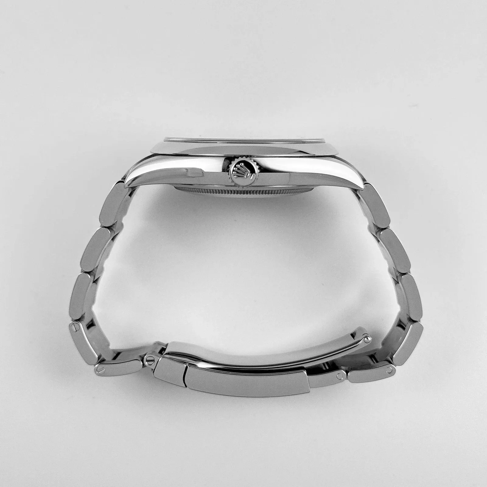 Rolex Oyster Perpetual 41 124300 Stainless Steel Coral Red Dial 3 Rolex Oyster Perpetual 41 124300 Stainless Steel Coral Red Dial - Image 3